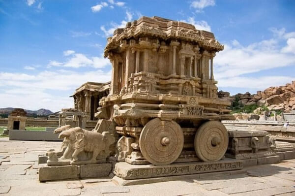 Top-5-historical-places-in-India-Hampi
