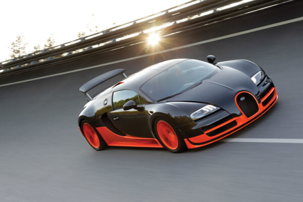 Top-5-fastest-cars-in-the-world-Bugatti-Veyron-Super-Sport