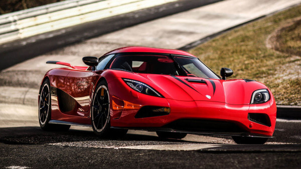 Top-5-fastest-cars-in-the-world-Koenigsegg-Agera-R