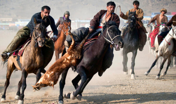 Weird-games-unusual-sports-Buzkashi