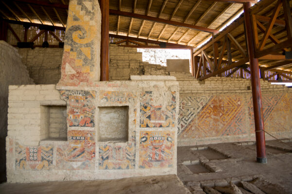 Ancient,Ornaments,On,The,Walls,Near,Senora,Cao,Tomb,In